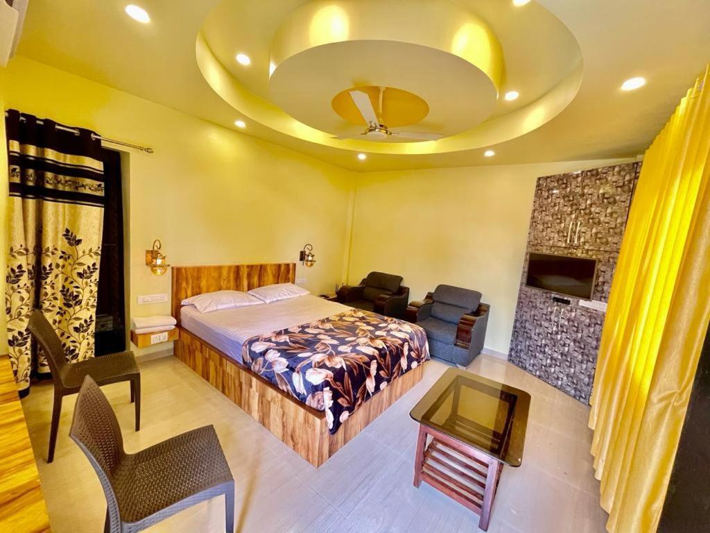 Hotel Saptarang Residency Panhala Exterior photo