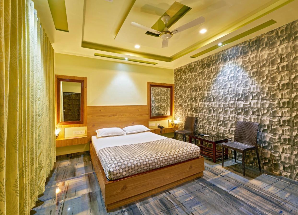 Hotel Saptarang Residency Panhala Exterior photo