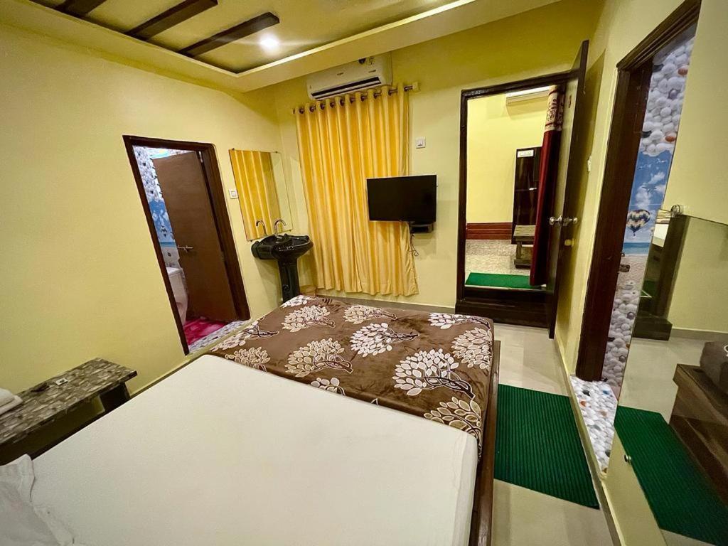 Hotel Saptarang Residency Panhala Exterior photo