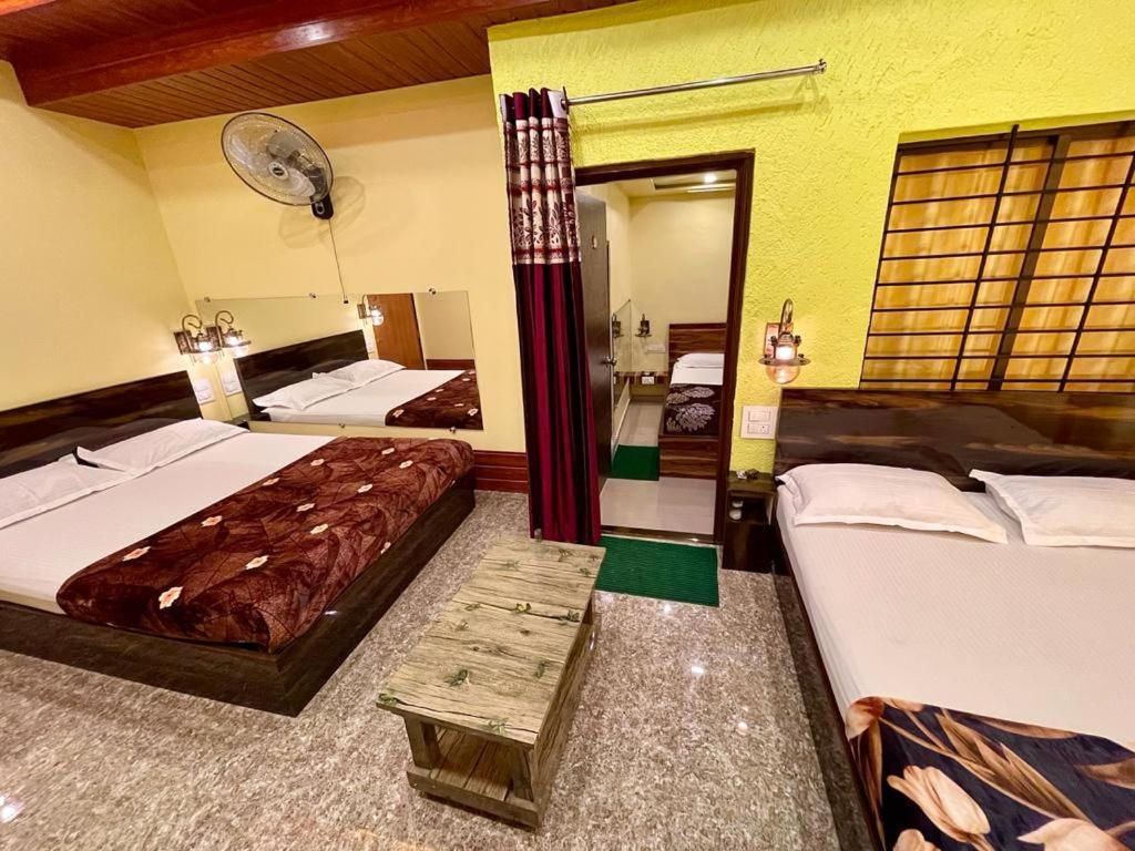 Hotel Saptarang Residency Panhala Exterior photo