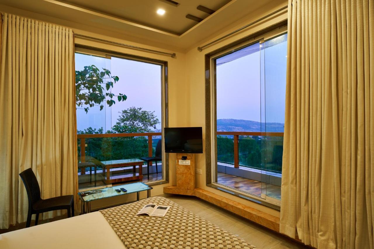 Hotel Saptarang Residency Panhala Exterior photo