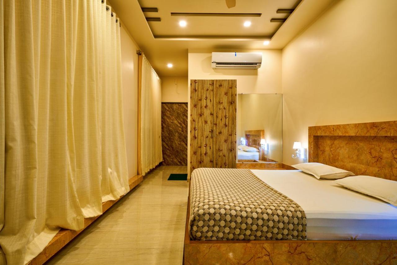 Hotel Saptarang Residency Panhala Exterior photo