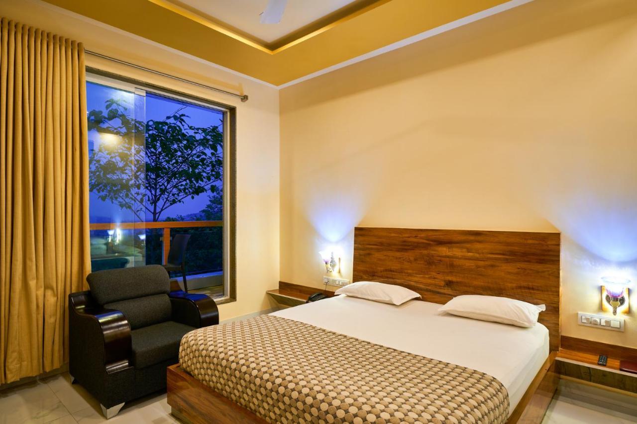 Hotel Saptarang Residency Panhala Exterior photo